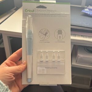Cricut TrueControl Weeding Kit with Light Blue Handle